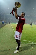 AC Milan - Campione d'Italia 2010-2011 De7841132450915