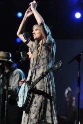 Taylor Swift テイラー・スウィフト