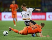 Германия - Нидерланды - на чемпионате по футболу Евро 2012, 9 июня 2012 (179xHQ) 1327f3201653650