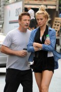 Алек Болдуин - steps out of His Apartment with his daughter Ireland Baldwin in new York 21.06.2012 (16xHQ) Fa18b2202405214