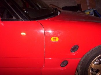 Comment monter des rappel de cligno JDM sur une UK 94ded4203416842