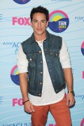 Майкл Тревино (Michael Trevino) Teen Choice Awards, California, 22.07.12 (2xHQ) A15ef1203655550