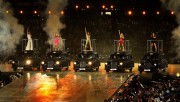 Бантон, Бекхэм, Браун, Холливелл, Чисхолм, Spice Girls (Спайс Герлс) на закрытии олимпийский игр 12.08.12 (190xHQ) 700559209820098